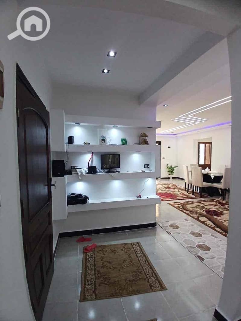 34 e75c4444-1189-4931-b3b3-d56183382aa5. jpg