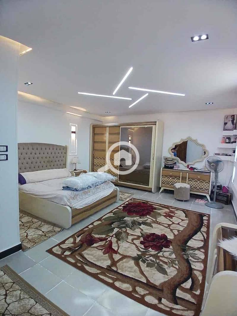 44 9759b14d-81bf-48ad-b02a-e6281926b3f0. jpg