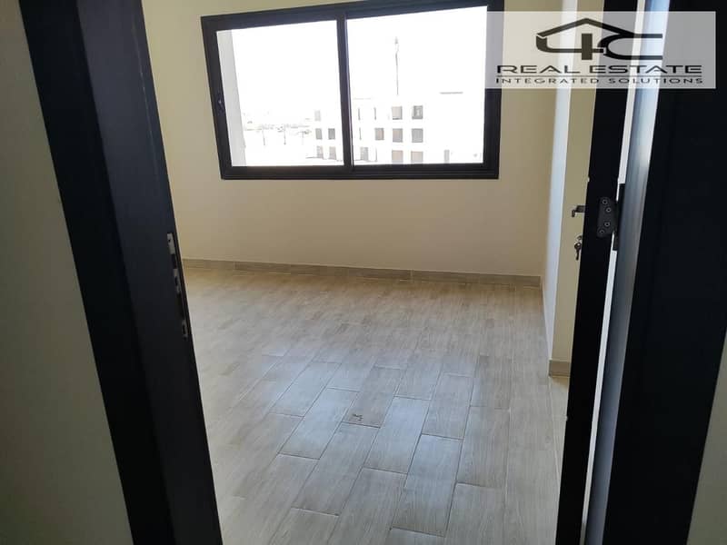 4 WhatsApp Image 2025-11-17 at 1.29. 19 PM (3). jpeg