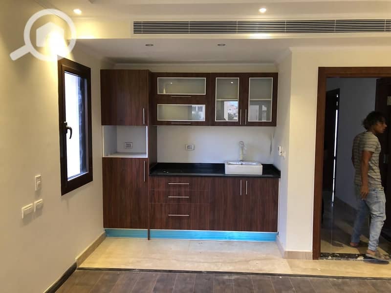 2 WhatsApp Image 2025-11-17 at 15.41. 47 (2). jpeg