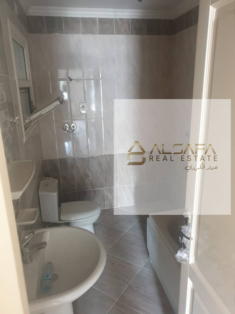 4 WhatsApp Image 2025-11-17 at 3.44. 23 PM (1). jpeg