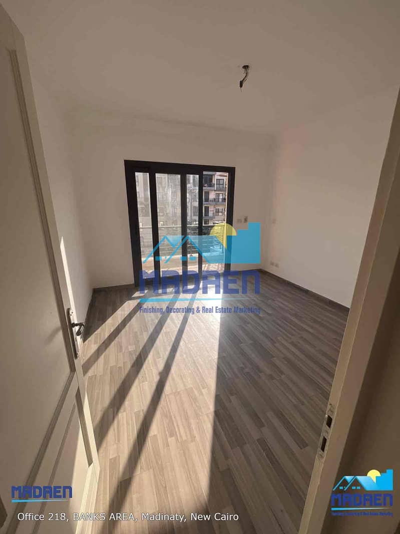 8 67f38c4f-7172-47a9-9592-0af3eff5b321. jpg