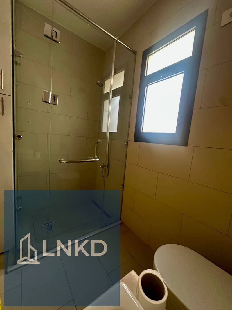 4 9a091405-7a5f-4827-9ada-0377a6c0327b. jpg