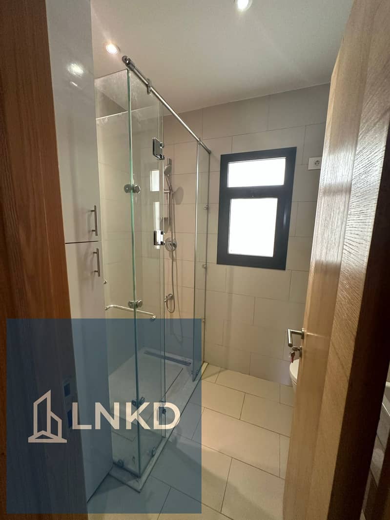 16 f383da23-7c31-4dfd-8867-e032f15a9967. jpg