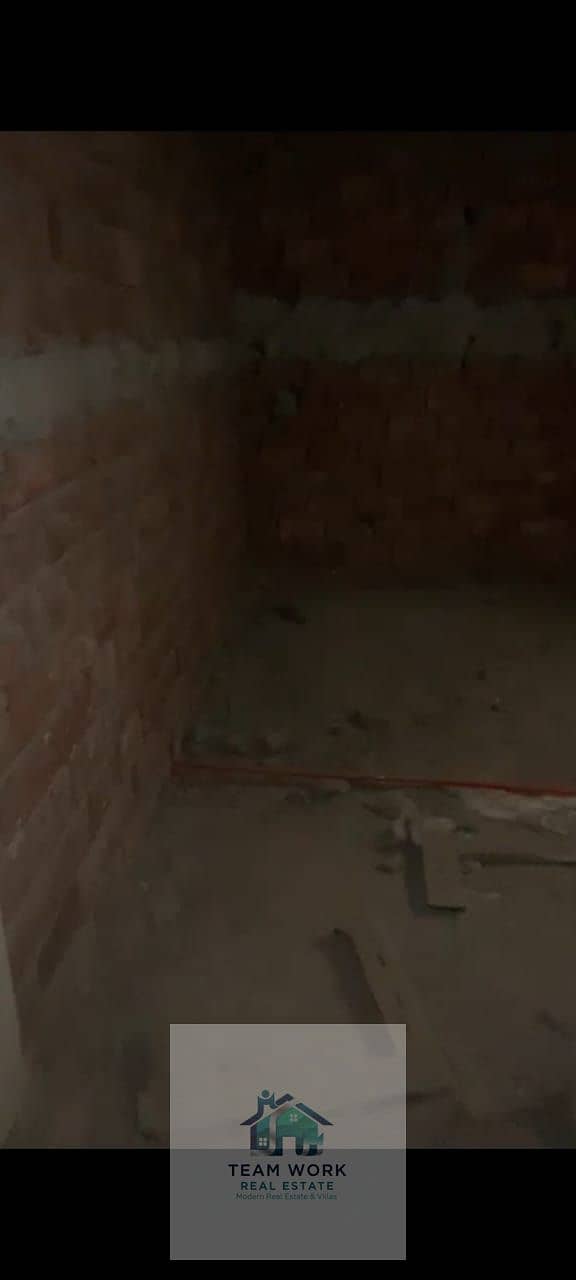 3 15e9f615-fa67-4026-8784-57b4af26b49a. jpg