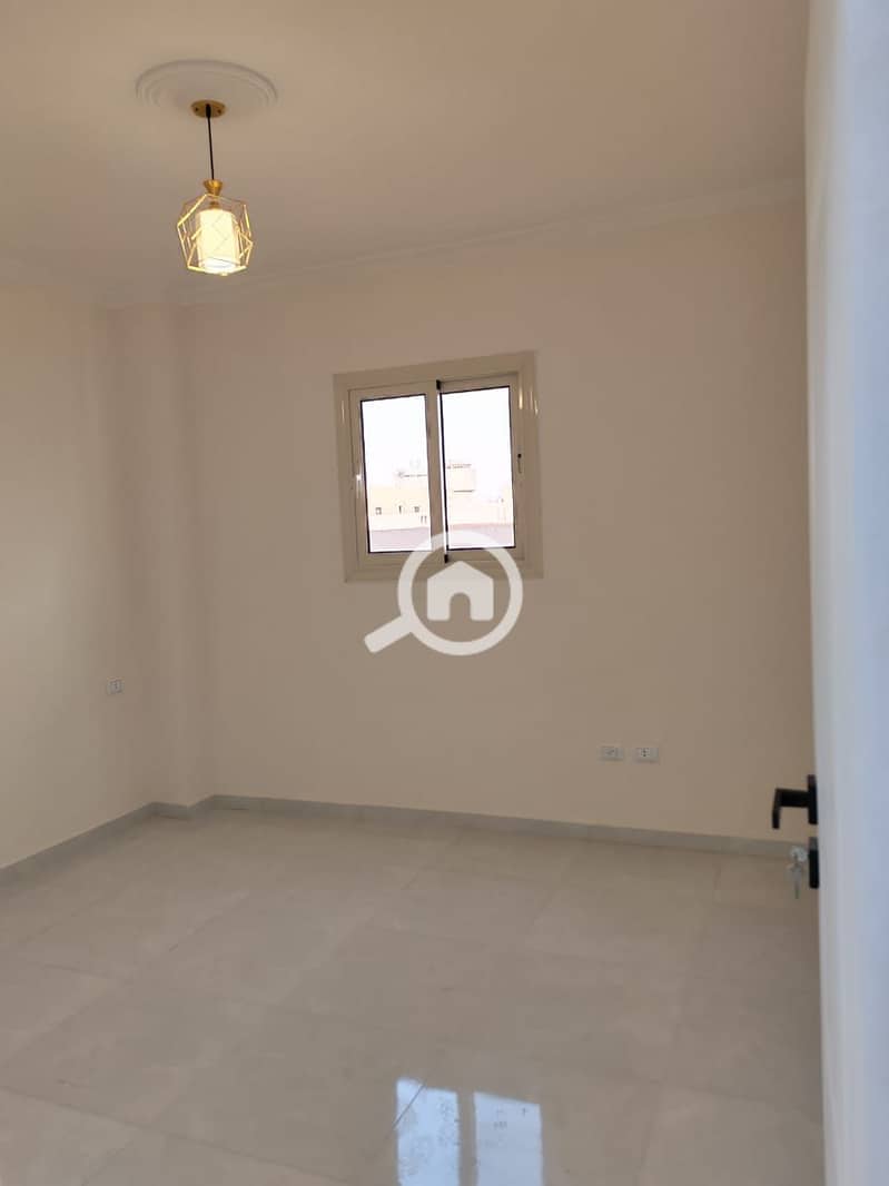 13 صورة واتساب بتاريخ 2025-11-15 في 22.15. 14_70e22fd4. jpg