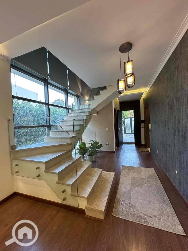 4 e0332285-92c0-400b-91ba-68c56e4186df. jpg