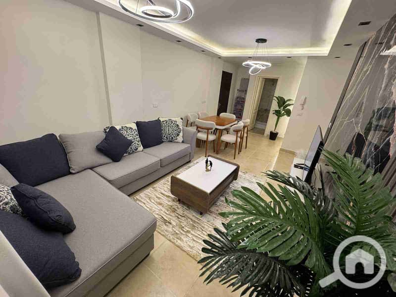 1000546914. jpg 1000546914. jpg