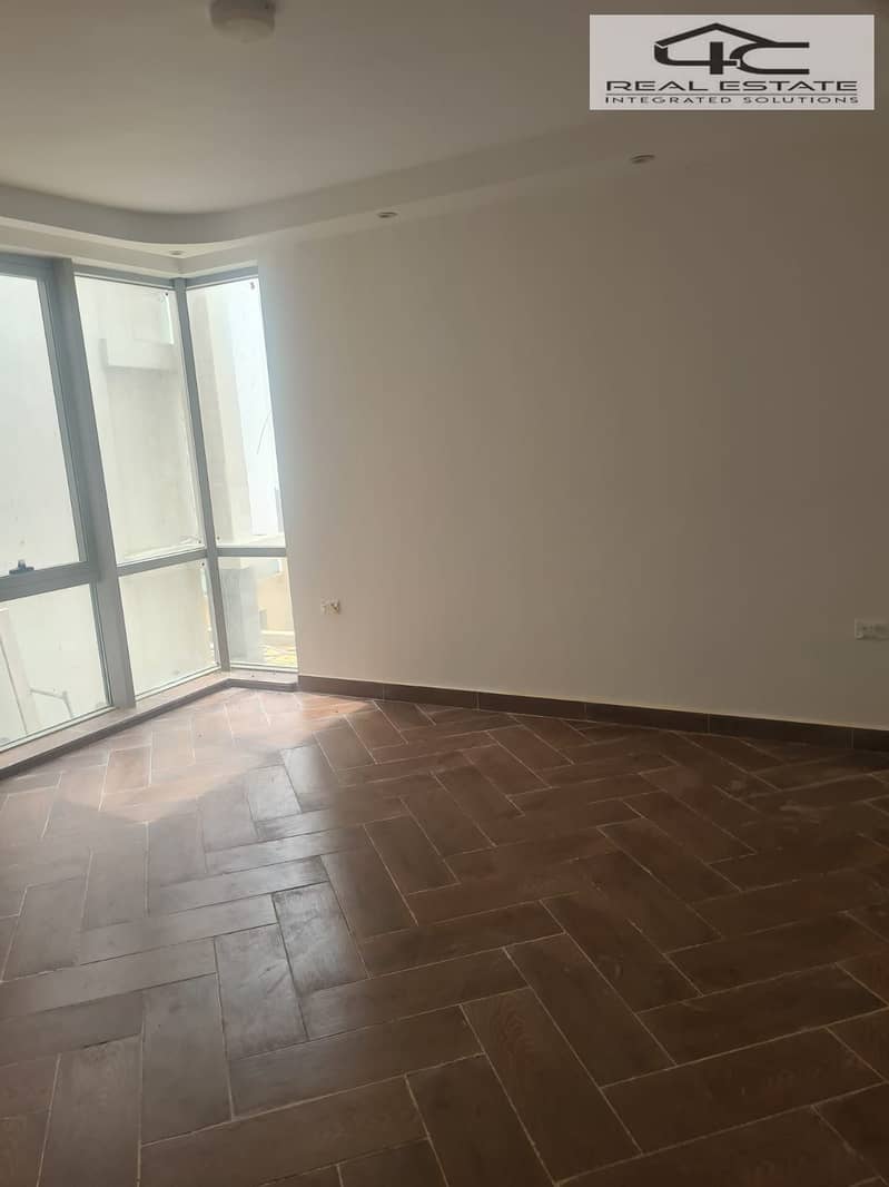 8 WhatsApp Image 2025-11-17 at 3.47. 34 PM (3). jpeg