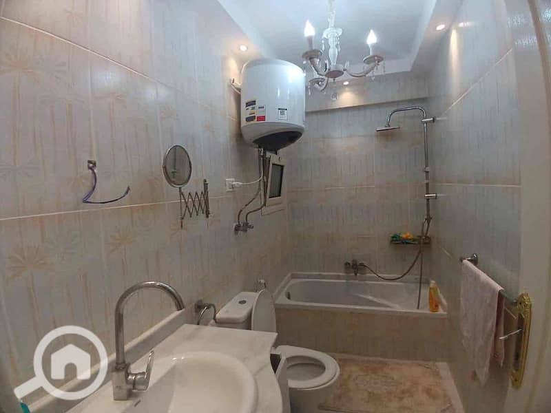 4 4f0226d9-0f72-4ae9-94aa-ff6864103e95. jpg