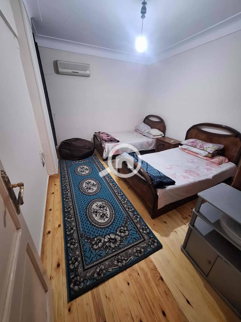 11 40d2c8d9-561b-43d3-aaf4-5a4abb00c28c. jpg