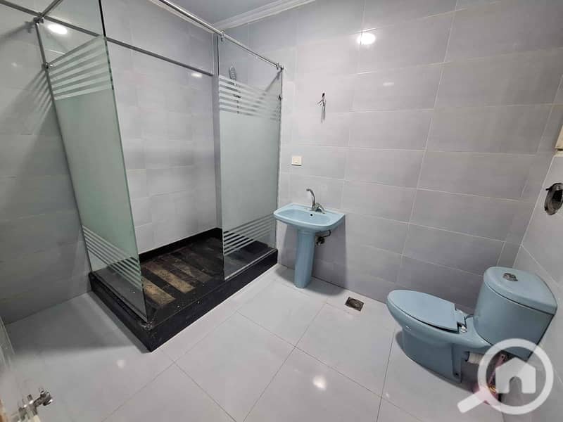 16 9e5399b7-ab90-485e-b01a-2a5986f01999. jpg