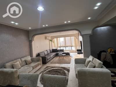 3 Bedroom Flat for Rent in Zamalek, Cairo - 1. jpg