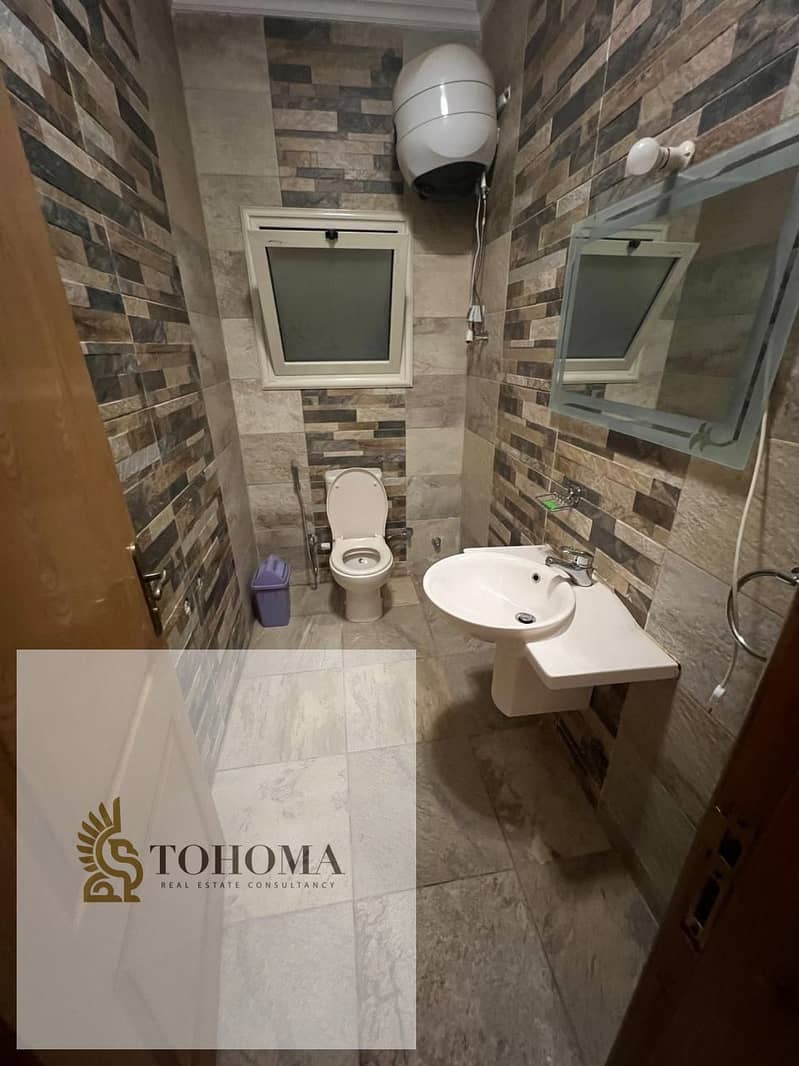 6 e90a0e99-23d1-4d16-af3a-303c2f2e1eb5. jpg