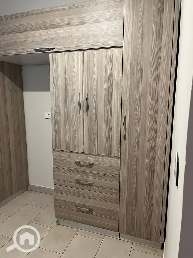 3 abc0a997-1c9f-4275-b3df-eb6bece8d7b0. jpg