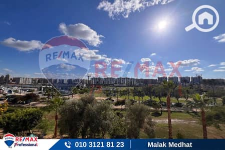 شقة 3 غرف نوم للبيع في سموحة، الإسكندرية - 1. jpg