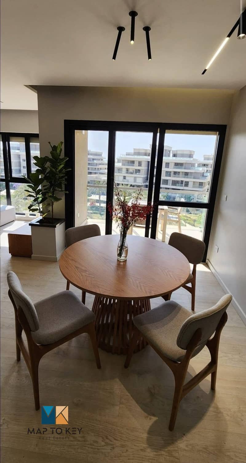 4 43e472e0-3034-452f-a7cc-9299fa3f07ca. jpg