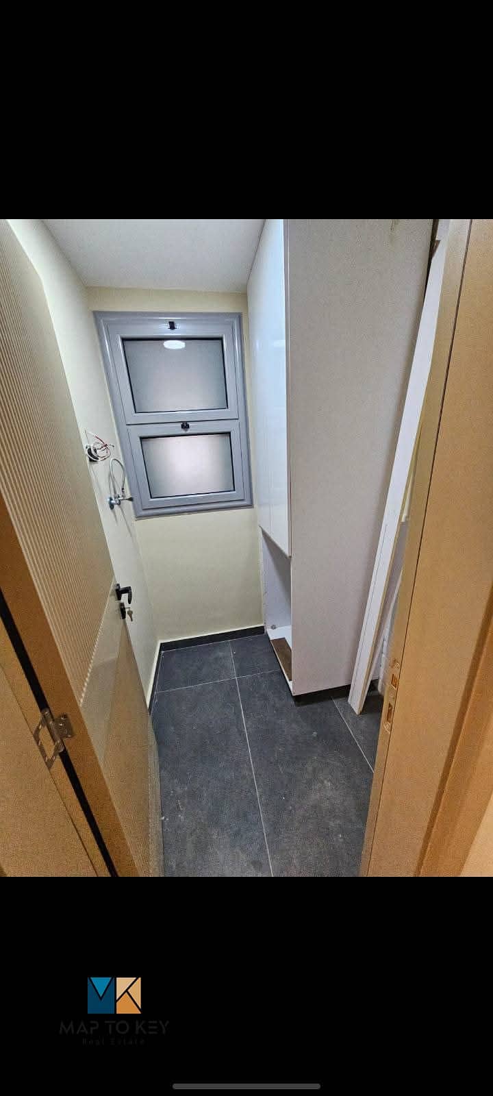 12 c01cf614-ccd7-4942-b84c-97bf57b9fb01. jpg