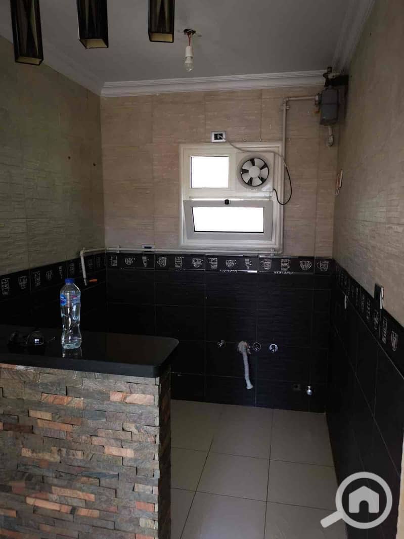 3 029583be-ea41-453a-bc9a-318696490327. jpg