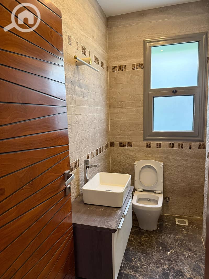 35 WhatsApp Image 2025-09-02 at 6.52. 54 PM. jpeg