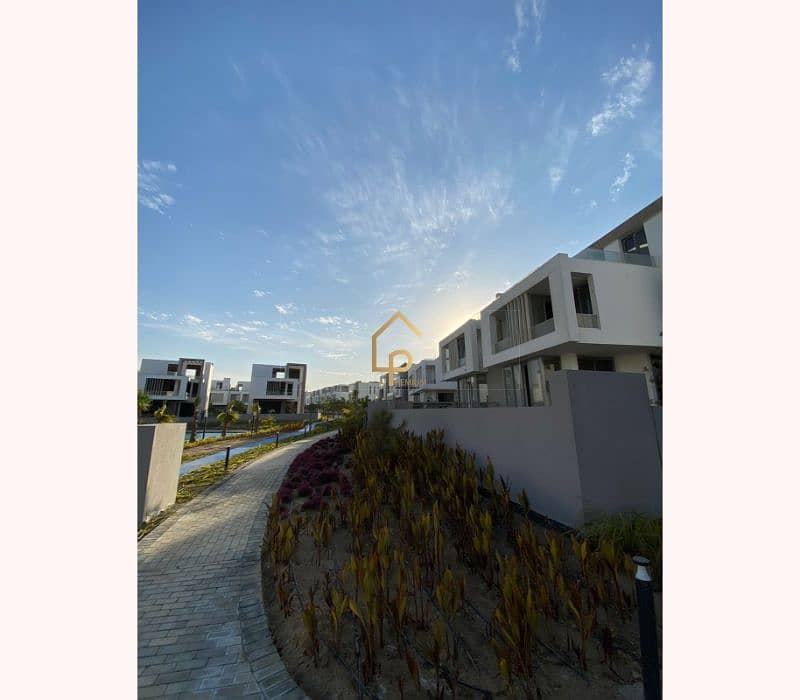 21 WhatsApp Image 2025-11-15 at 3.48. 12 PM (1). jpg