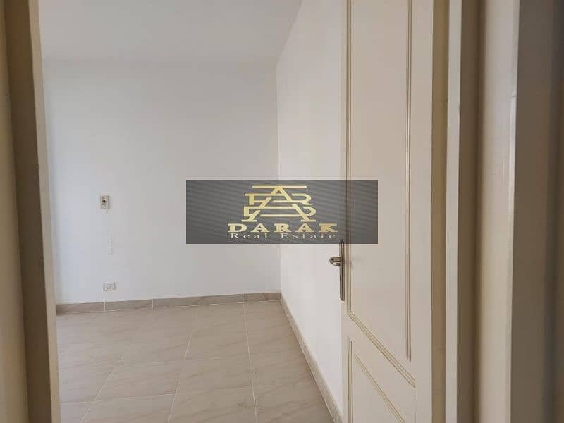 13 aeed6e79-4292-43b5-b17a-ad6b30d6cce4. jpg