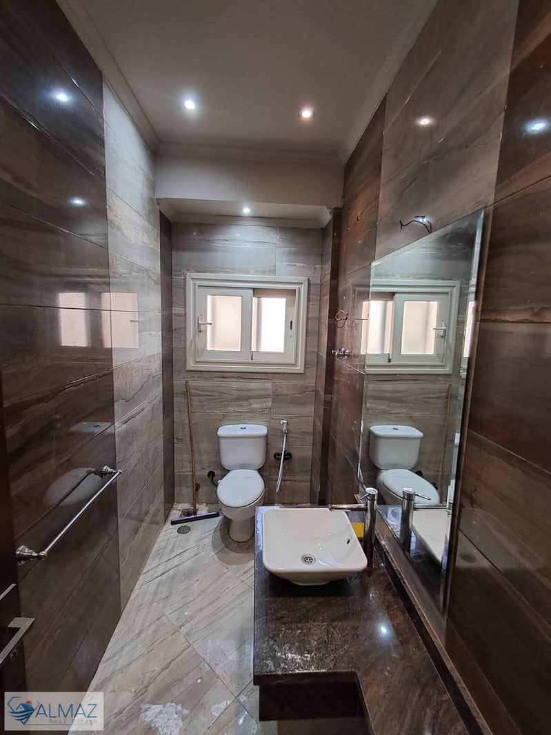 12 WhatsApp Image 2025-11-17 at 4.39. 11 PM. jpeg