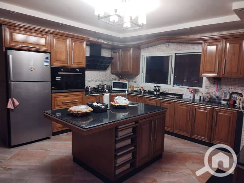 12 71a750ce-ce12-487d-bdd7-5be0efd09c60. jpg