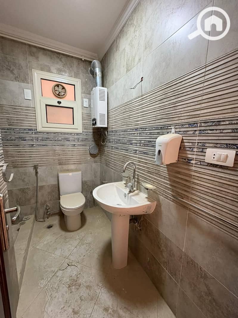 5 WhatsApp Image 2025-11-17 at 4.57. 57 PM (1). jpeg