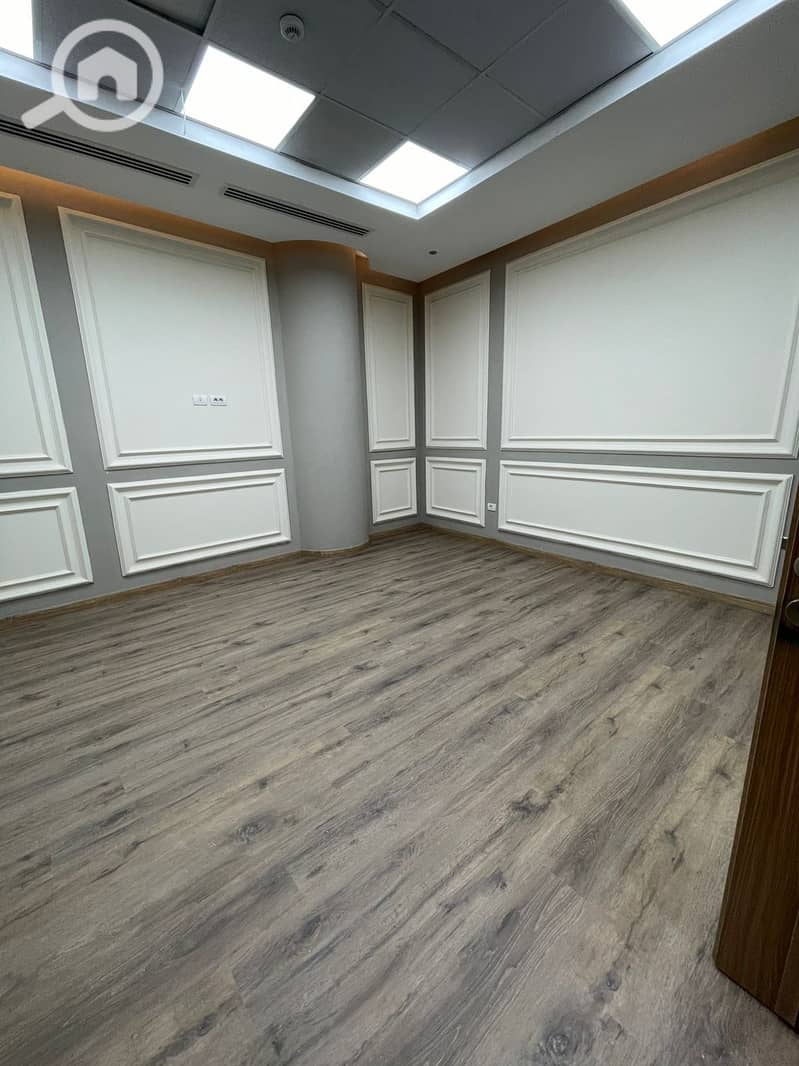 4 WhatsApp Image 2025-11-17 at 5.24. 21 PM (3). jpeg