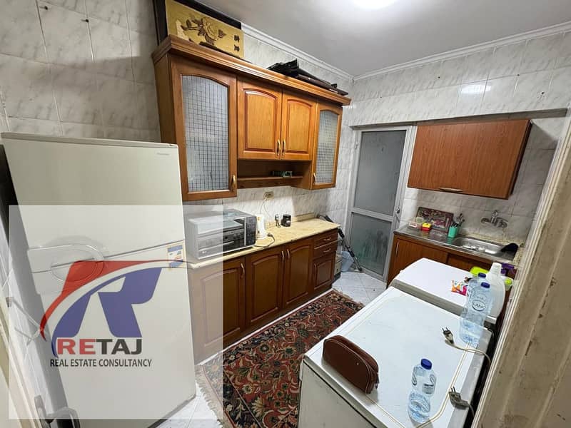 8 3e8aaa38-3095-4401-9267-cd2d043e9165. jpg