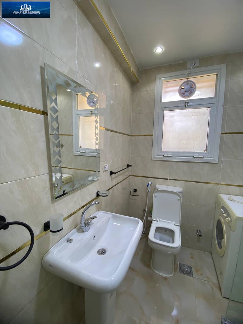 10 WhatsApp Image 2025-10-02 at 11.50. 37_aaacf324. jpg