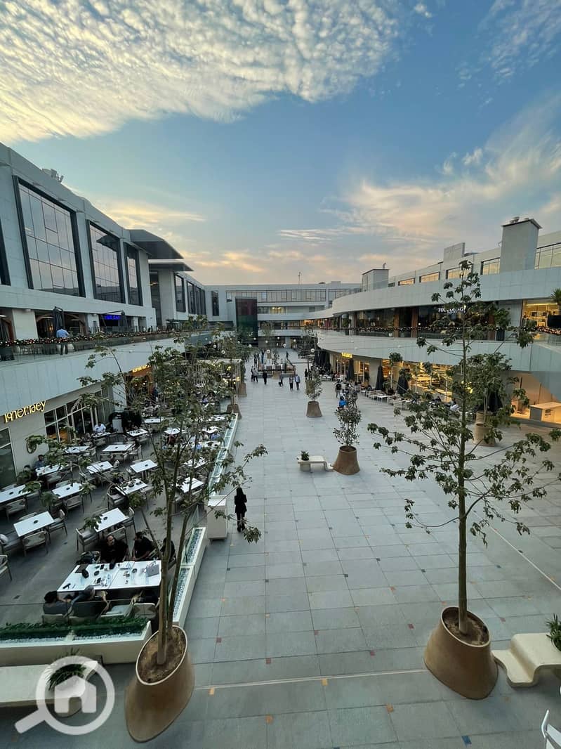 5 WhatsApp Image 2025-11-17 at 5.33. 49 PM (1). jpeg