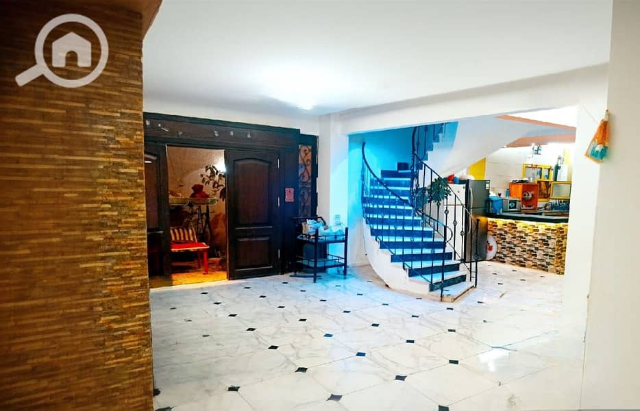 87f568e9-530e-46f0-bc67-b4741f1d8fc6. jpg 87f568e9-530e-46f0-bc67-b4741f1d8fc6. jpg