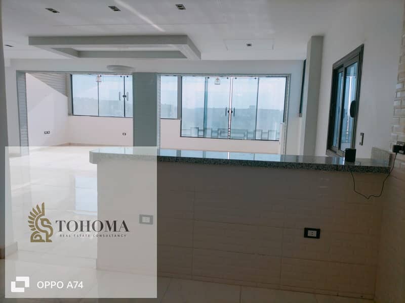 4 f416d7a4-aad1-4c3b-880c-165992bcac64. jpg