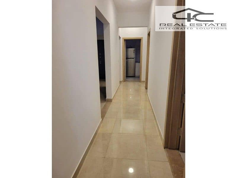 12 695dc049-faa4-48d0-94a2-a6e72b3ccc63. jfif. jpg