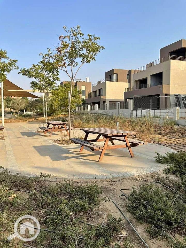 9 561710691_1352510893200253_4734284329038355252_n. jpg