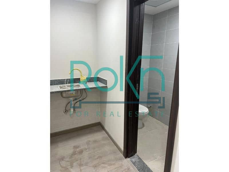 4 WhatsApp Image 2025-10-22 at 3.14. 01 PM (4). jpg