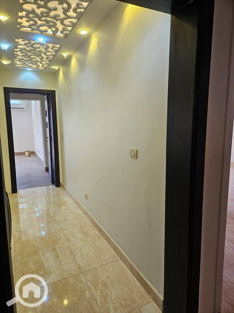 8 94472fc3-70f4-4eef-bef7-a4502504104e. jpeg