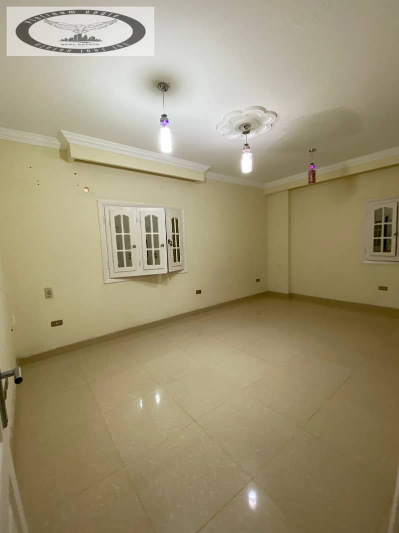 5 2f8655a8-412b-49f6-b2dd-c7d3850c219e. jpg