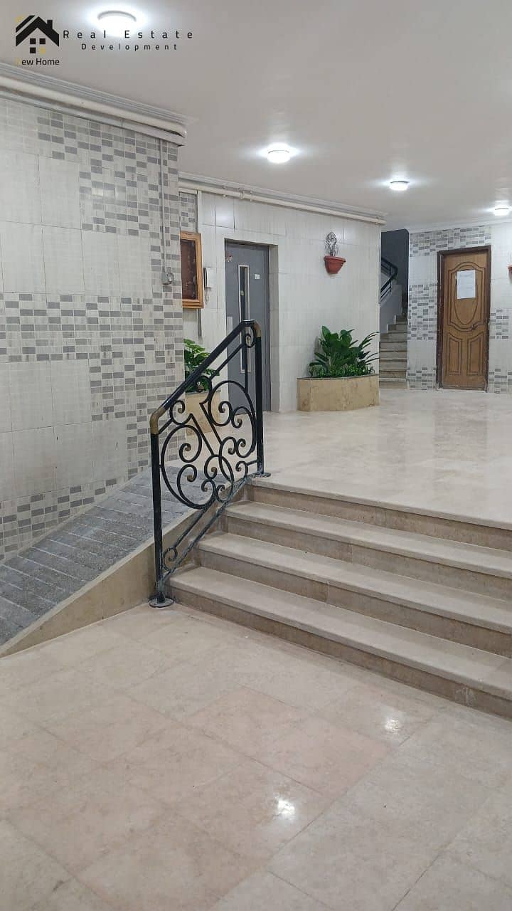 5 WhatsApp Image 2025-10-18 at 12.57. 46_08a09909. jpg