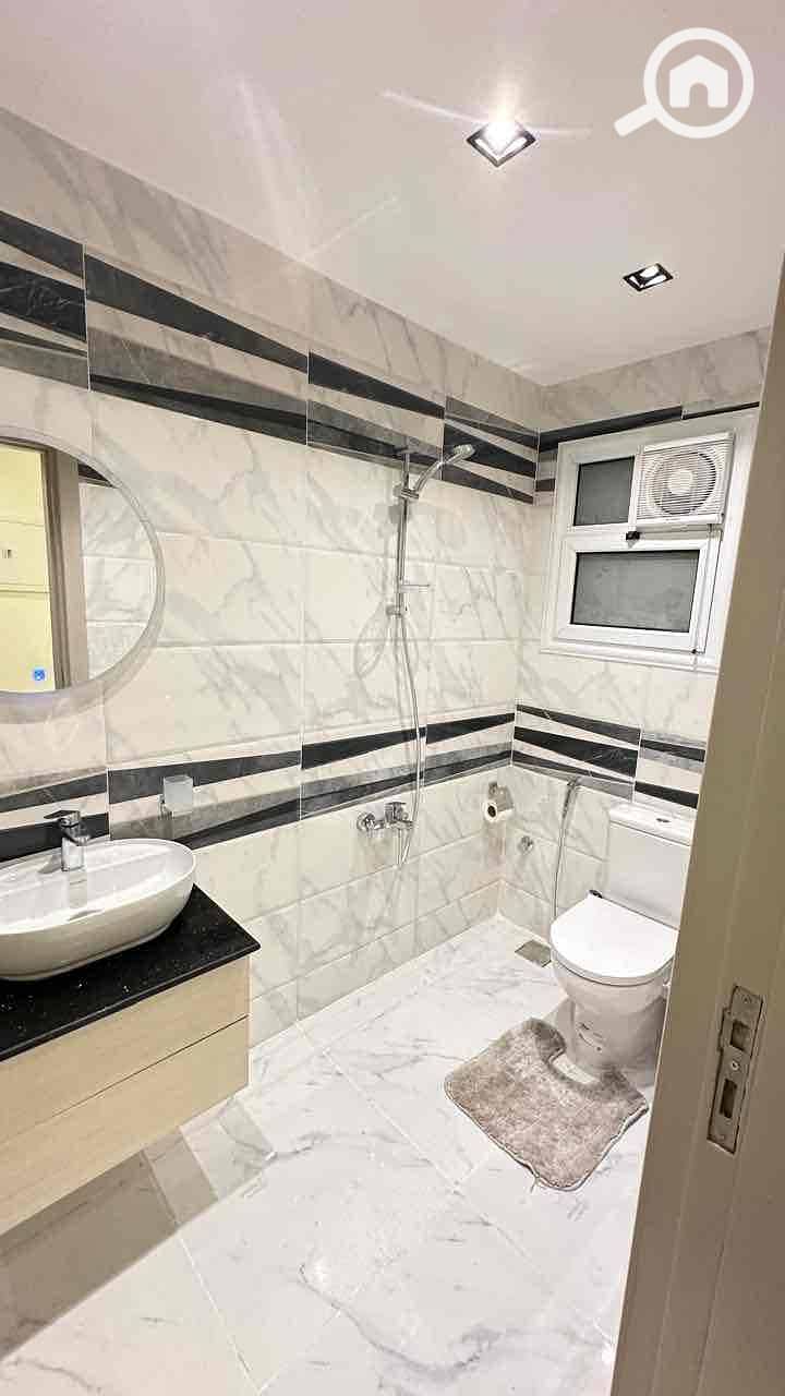 5 9b76f29f-6c33-4e82-963f-db566ba11378. jpg