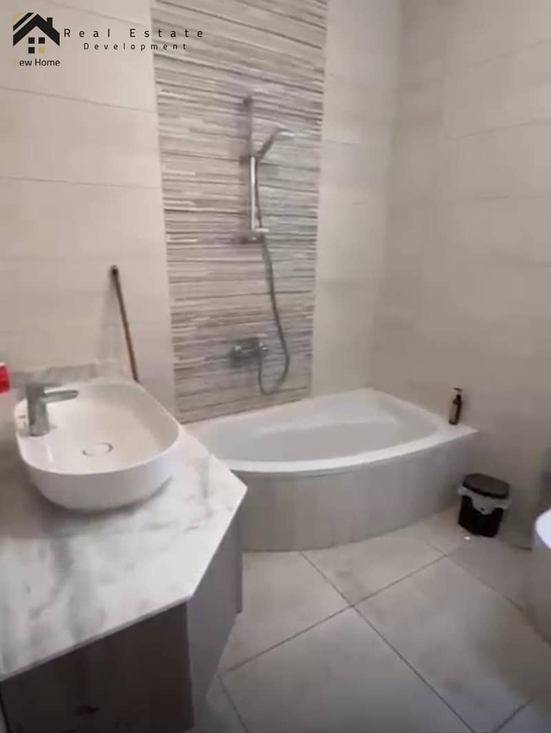 8 WhatsApp Image 2025-10-18 at 14.00. 22_ce15dc26. jpg