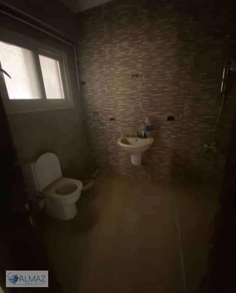 8 WhatsApp Image 2025-11-17 at 4.07. 43 PM. jpeg