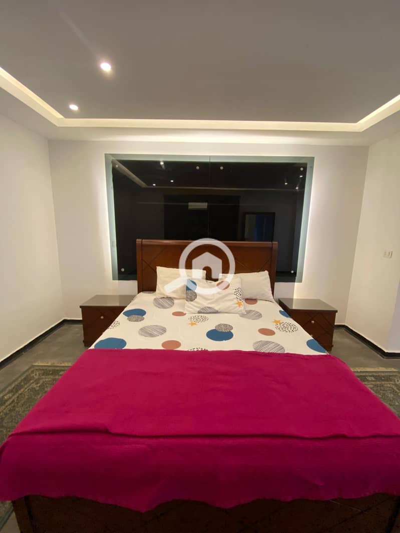 9 c8a9233c-9052-4d39-8b78-23f372a074aa. jpeg