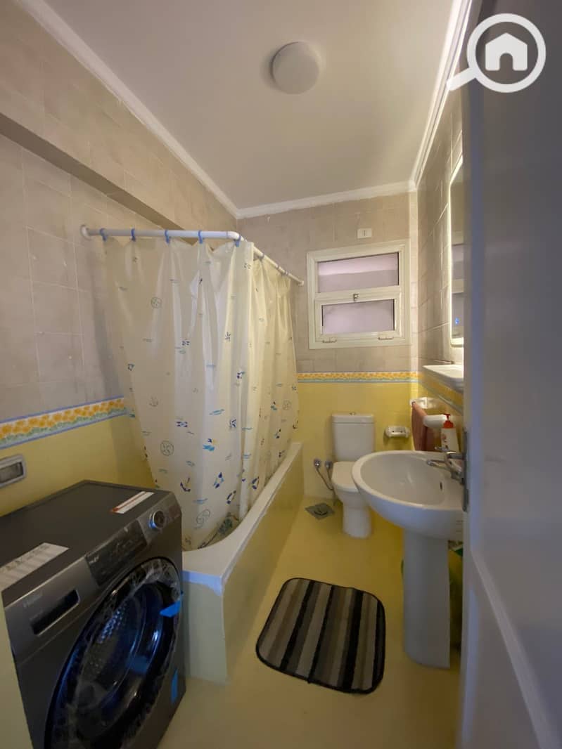 10 fb8d5c16-5440-47ad-a4dd-4ec915170df9. jpeg