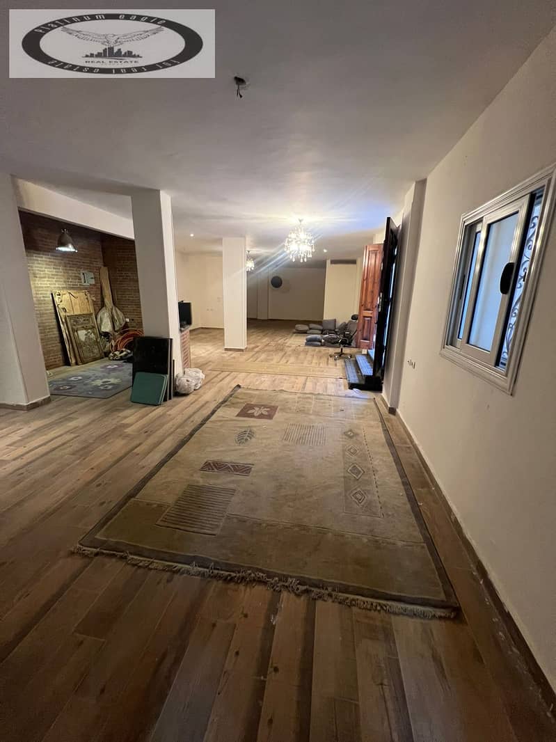 2 4f0c04dc-90e1-438e-a7fd-398bee60352d. jpg