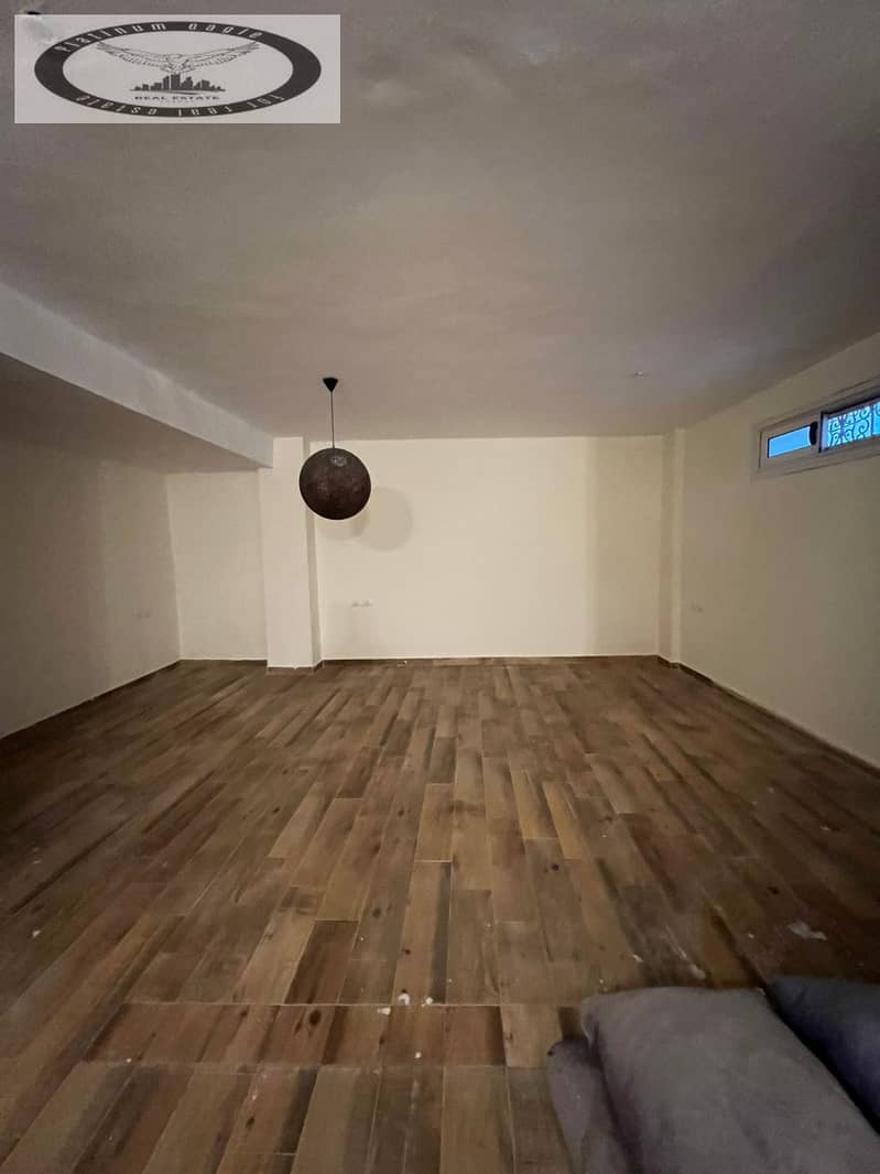 4 6f8901e1-2802-40fe-8a6b-e973f3cf5eda. jpg