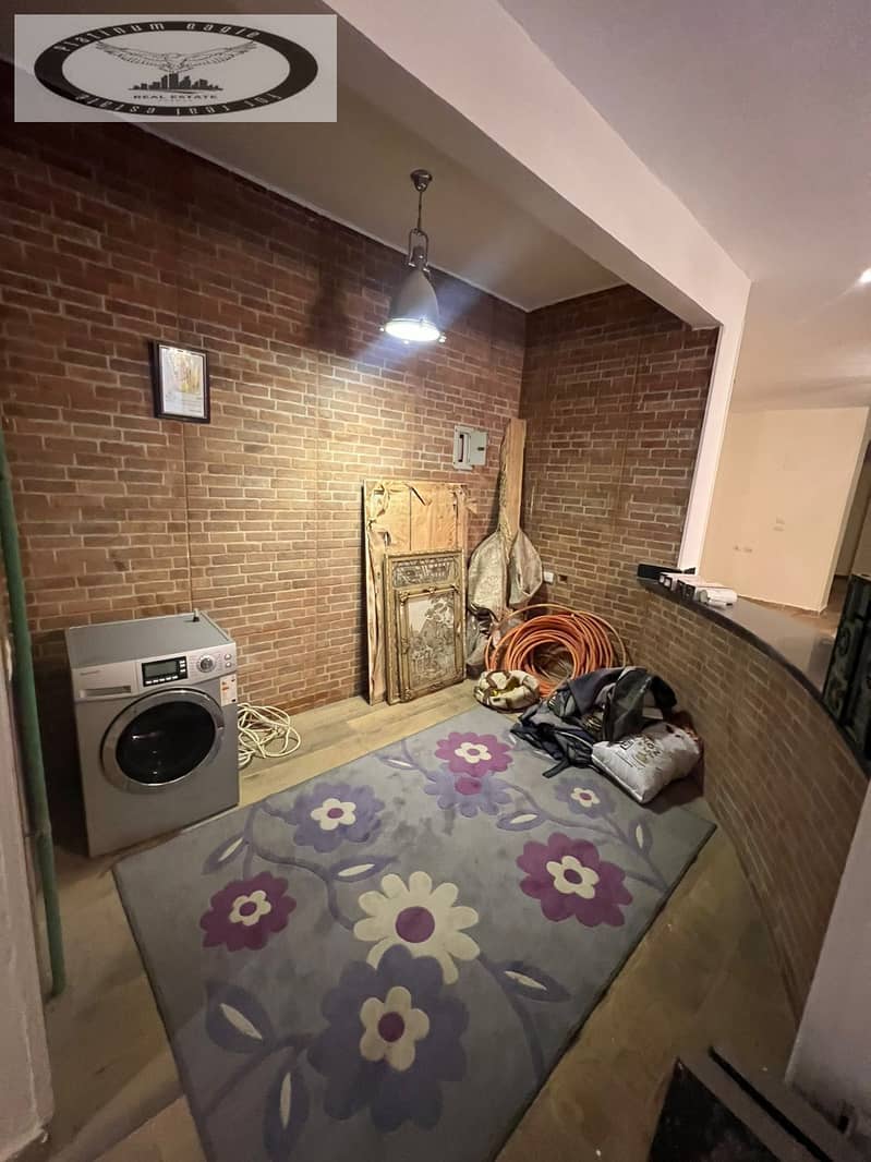 8 60d7a0cc-6cd2-4914-96e8-b13b89840d48. jpg