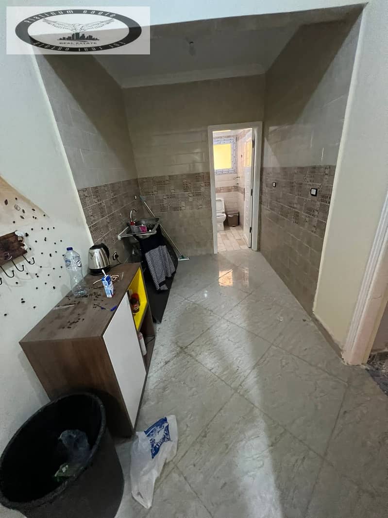 10 d44e95b8-2c9f-4f32-b21f-6253f4d85e30. jpg